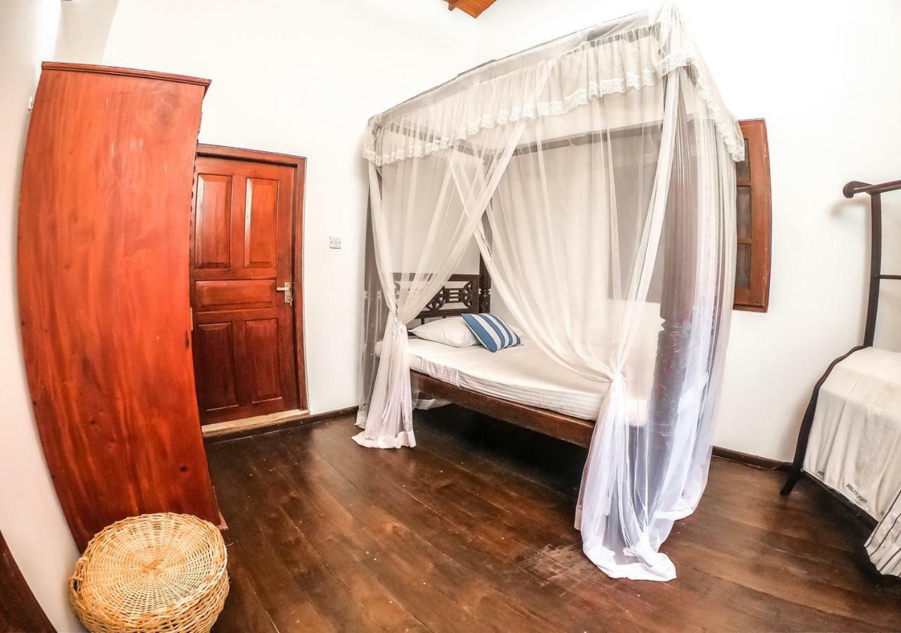 Araliya Gardens Hotel Хиккадува Экстерьер фото