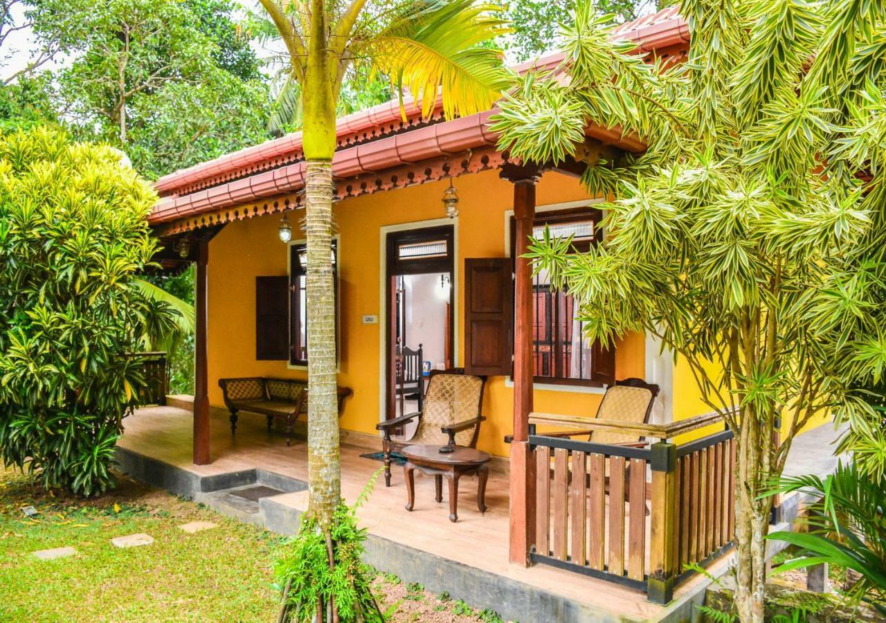 Araliya Gardens Hotel Хиккадува Экстерьер фото